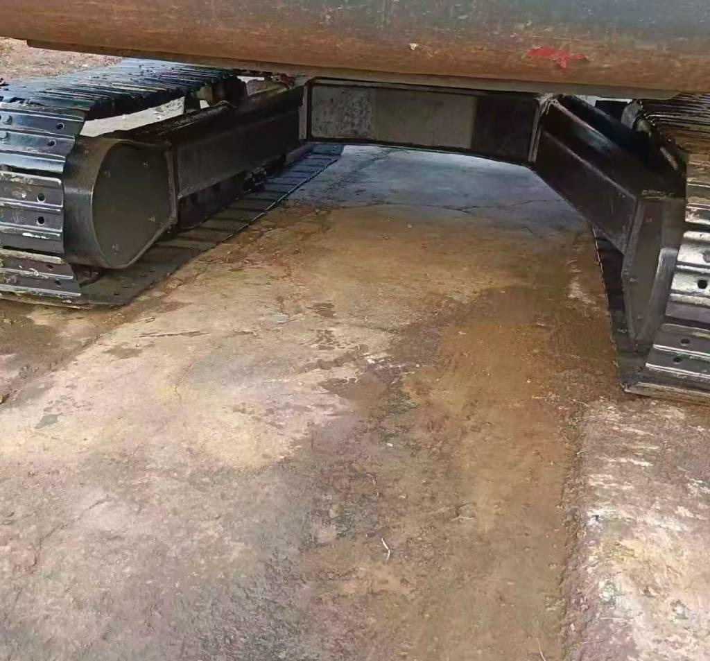 Komatsu PC 56 - Máy xúc mini: hình 3 Komatsu PC 56 - Máy xúc mini: hình 3