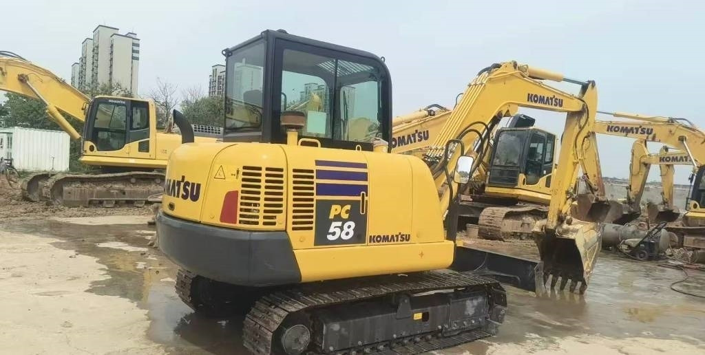 Komatsu PC 58 - Máy xúc mini: hình 4 Komatsu PC 58 - Máy xúc mini: hình 4