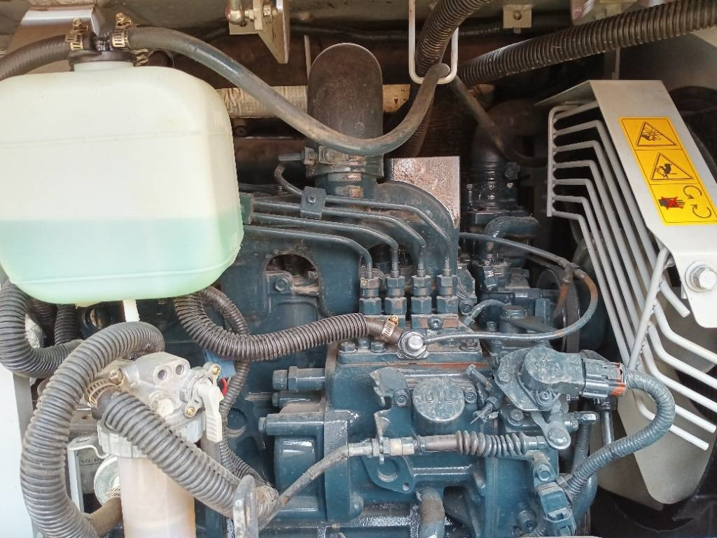 Kubota U 48-4 - Máy xúc mini: hình 5 Kubota U 48-4 - Máy xúc mini: hình 5