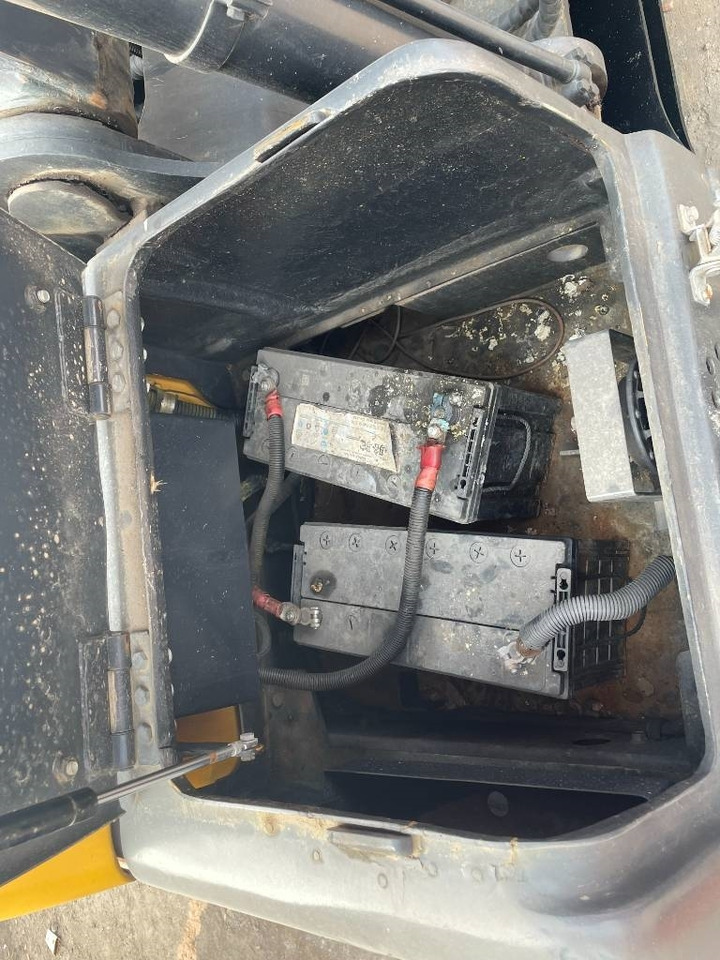 Volvo EC 140 - Máy xúc bánh xích: hình 4 Volvo EC 140 - Máy xúc bánh xích: hình 4