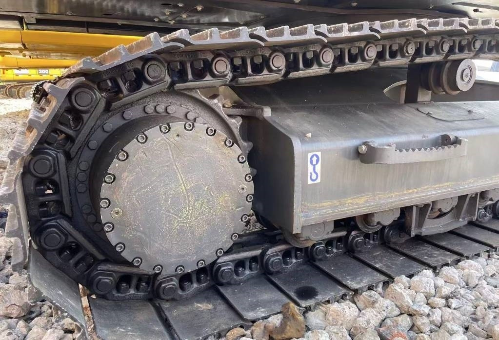 Volvo EC 240 - Máy xúc bánh xích: hình 4 Volvo EC 240 - Máy xúc bánh xích: hình 4