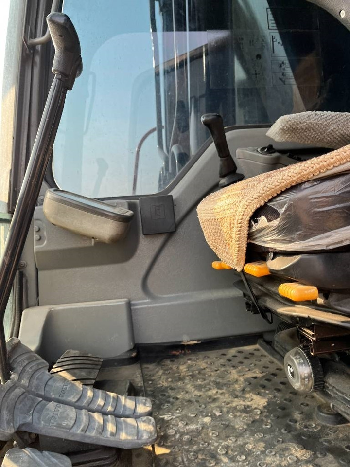 Volvo EC 290 - Máy xúc bánh xích: hình 4 Volvo EC 290 - Máy xúc bánh xích: hình 4