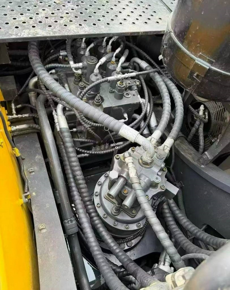 Volvo EC 380 - Máy xúc bánh xích: hình 2 Volvo EC 380 - Máy xúc bánh xích: hình 2