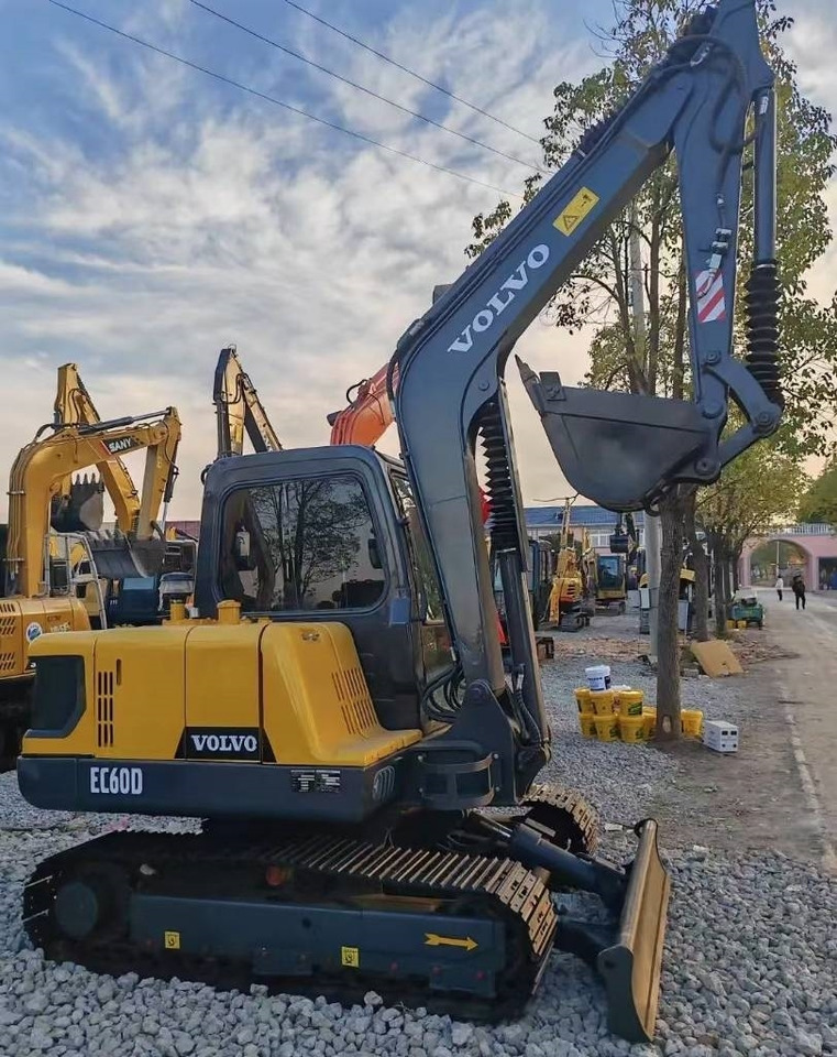 Volvo EC 60 D - Máy xúc bánh xích: hình 2 Volvo EC 60 D - Máy xúc bánh xích: hình 2