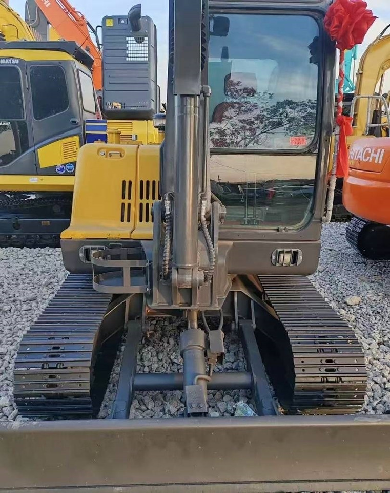 Máy xúc bánh xích Volvo EC 60: hình 8