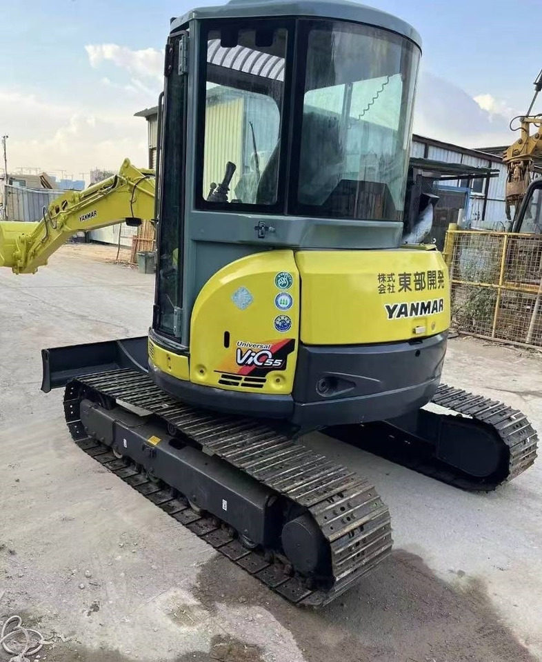 Yanmar 55 - Máy xúc bánh xích: hình 1 Yanmar 55 - Máy xúc bánh xích: hình 1
