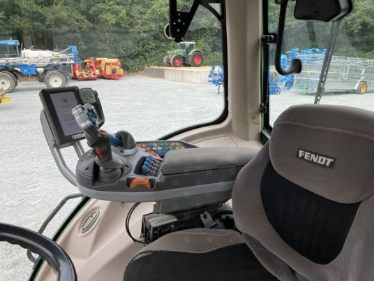 Fendt 824 VARIO SCR PROFI - Máy cày: hình 3 Fendt 824 VARIO SCR PROFI - Máy cày: hình 3