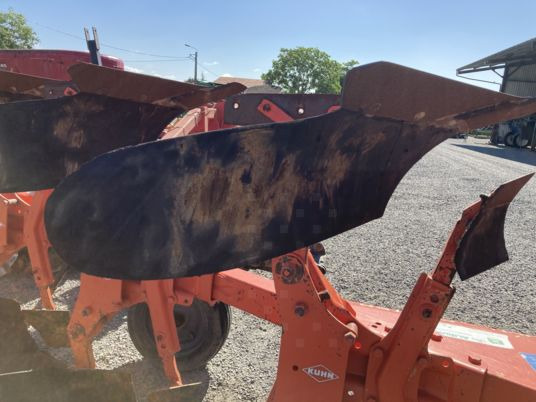 Kuhn MULTIMASTER 121 - Cày: hình 5 Kuhn MULTIMASTER 121 - Cày: hình 5