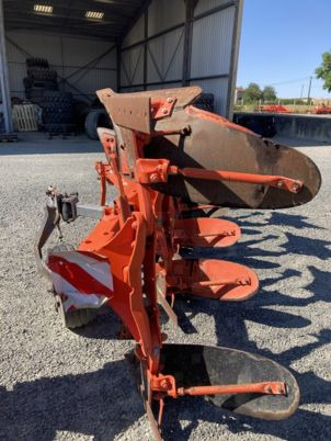 Kuhn MULTIMASTER 121 - Cày: hình 4 Kuhn MULTIMASTER 121 - Cày: hình 4