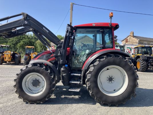 Valtra G105 - Máy cày: hình 2 Valtra G105 - Máy cày: hình 2