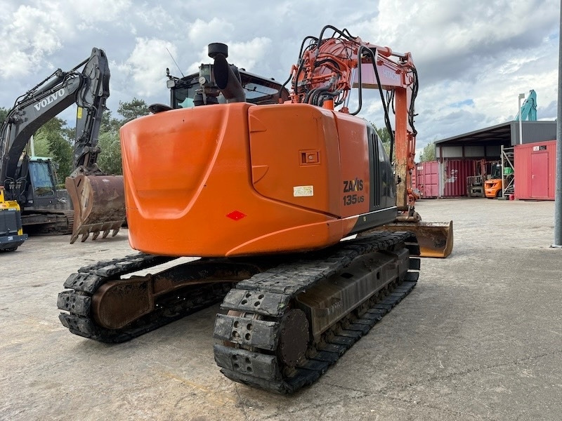 Hitachi ZX 135 US-5B - Máy xúc bánh xích: hình 3 Hitachi ZX 135 US-5B - Máy xúc bánh xích: hình 3