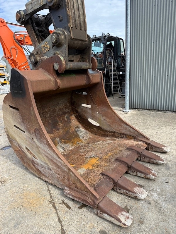 Volvo EC 380 EL - Máy xúc bánh xích: hình 5 Volvo EC 380 EL - Máy xúc bánh xích: hình 5