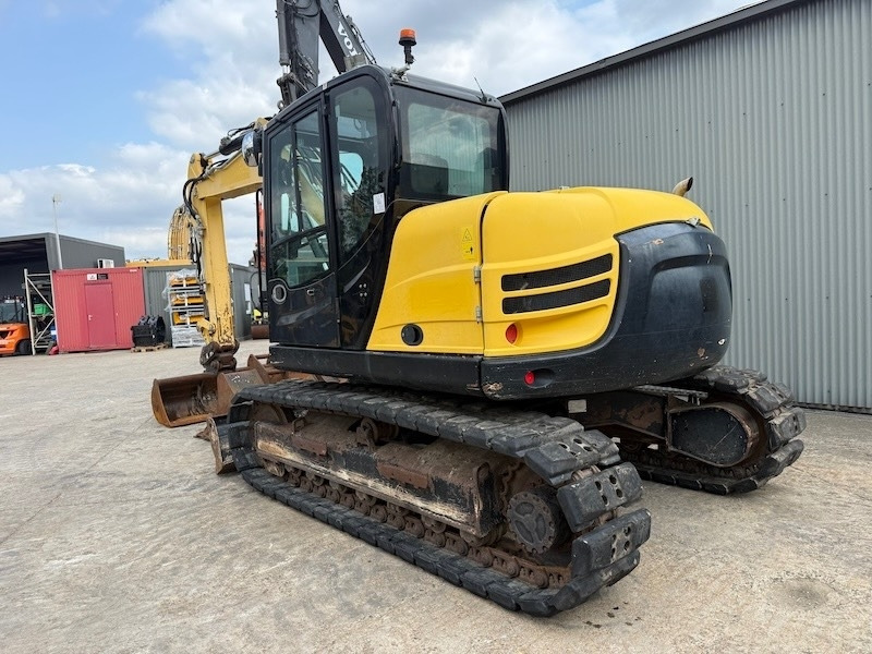 Yanmar TC125 - Máy xúc bánh xích: hình 2 Yanmar TC125 - Máy xúc bánh xích: hình 2