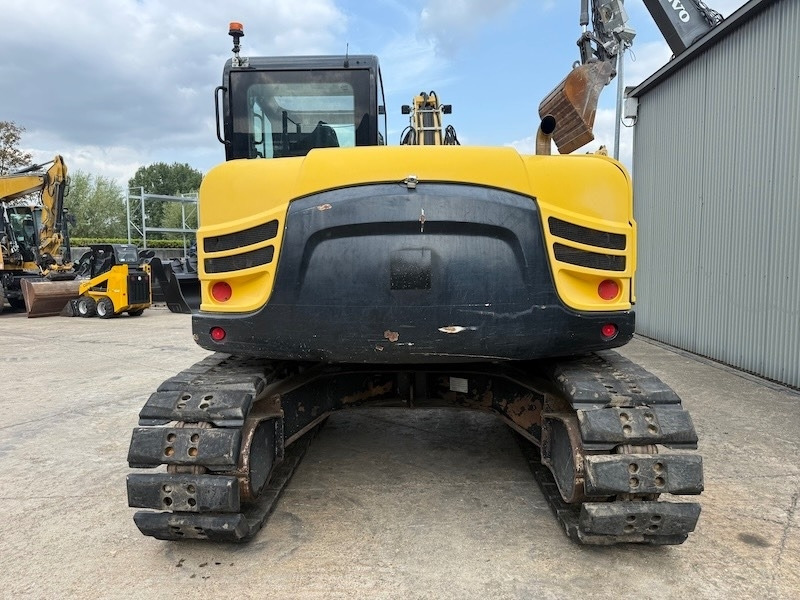Yanmar TC125 - Máy xúc bánh xích: hình 3 Yanmar TC125 - Máy xúc bánh xích: hình 3