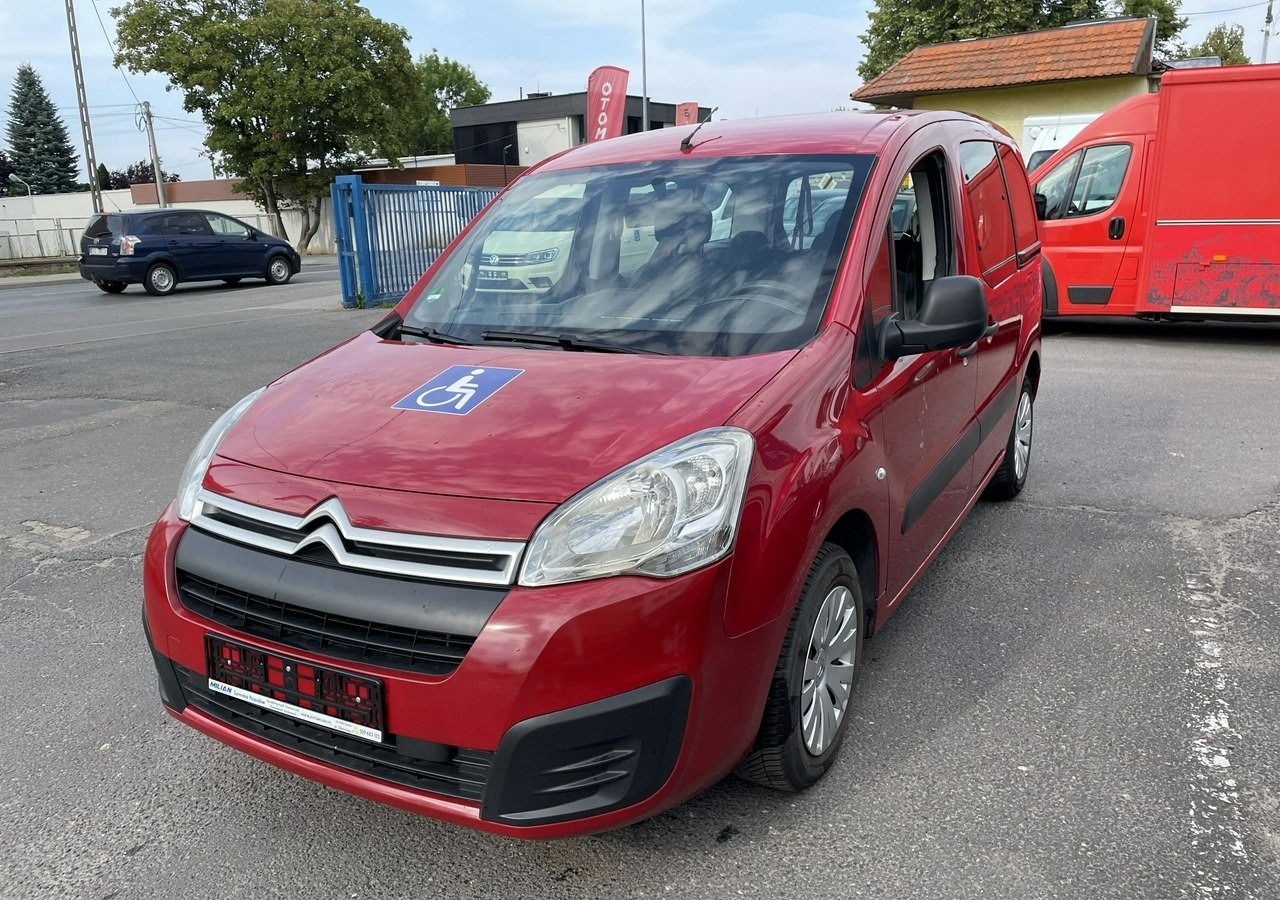Citroen Berlingo II Berlingo 1.6 do przewozu Niepełnosprawnych inwalida rampa 2018 - Xe hơi: hình 5 Citroen Berlingo II Berlingo 1.6 do przewozu Niepełnosprawnych inwalida rampa 2018 - Xe hơi: hình 5