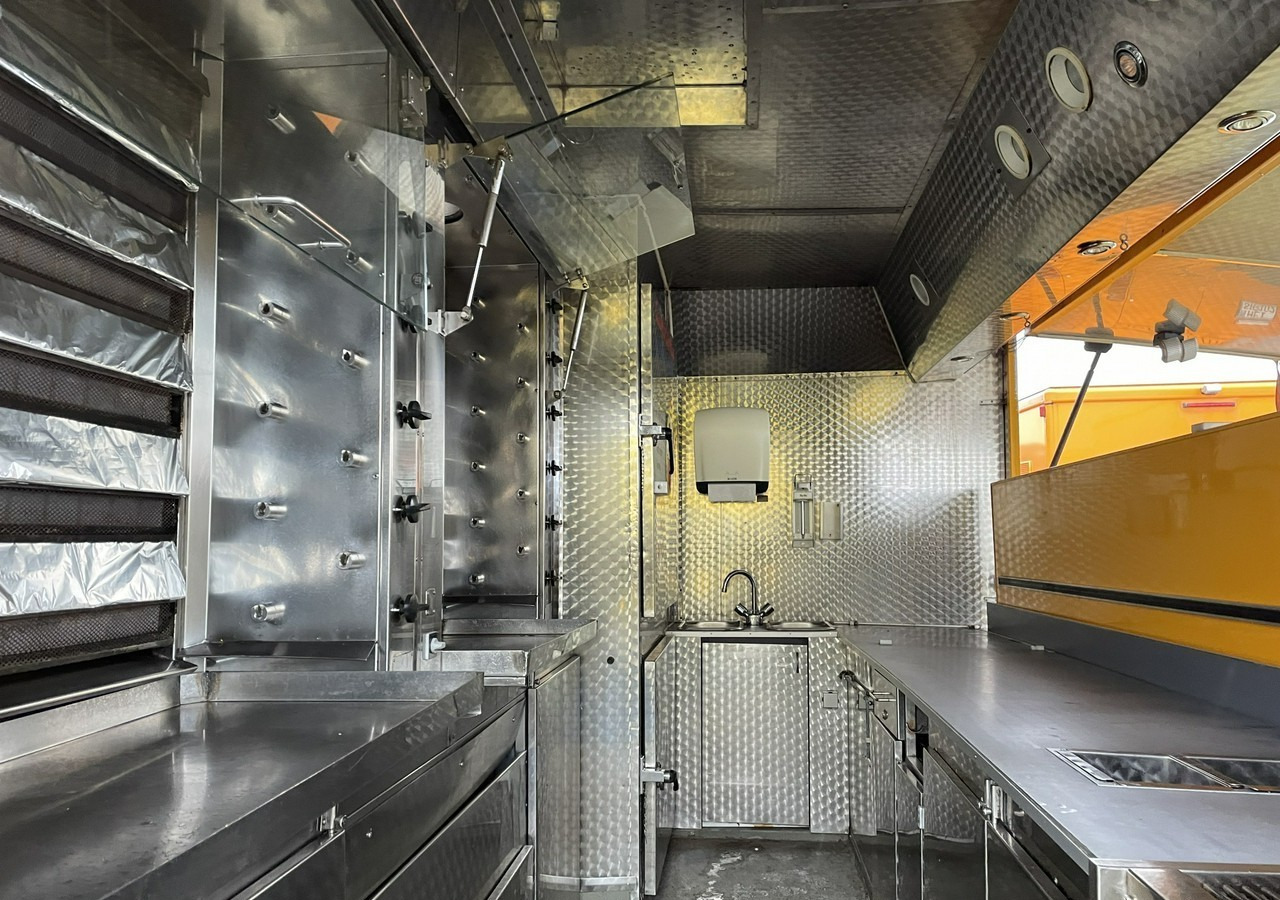 Fiat Ducato Autosklep Autogrill Gastronomiczny Food Truck Foodtruck sklep bar20 - Xe tải bán hàng: hình 3 Fiat Ducato Autosklep Autogrill Gastronomiczny Food Truck Foodtruck sklep bar20 - Xe tải bán hàng: hình 3