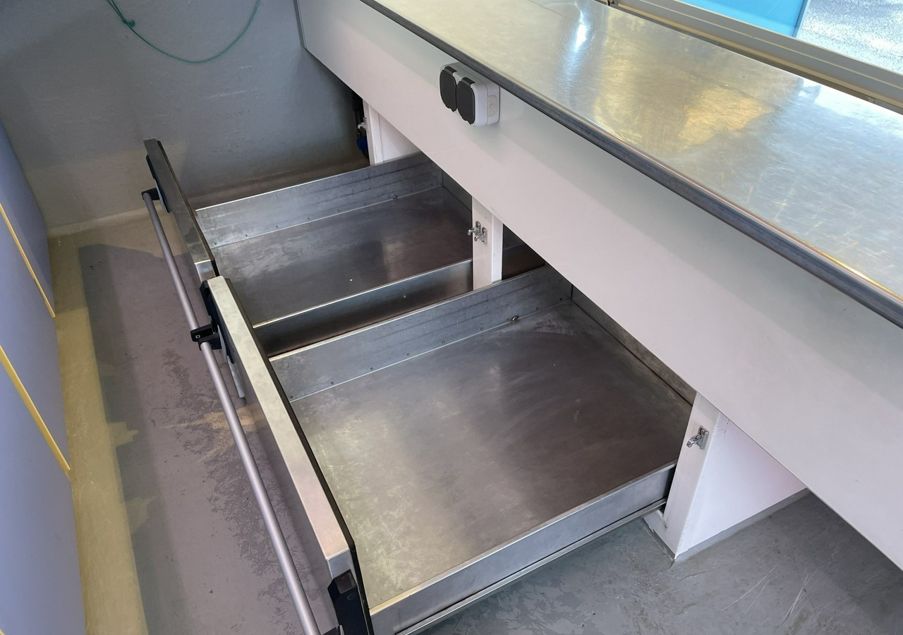 Fiat Ducato Autosklep Ryb Gastronomiczny food truck foodtruck sklep 112tkm BORCO - Xe tải bán hàng: hình 4 Fiat Ducato Autosklep Ryb Gastronomiczny food truck foodtruck sklep 112tkm BORCO - Xe tải bán hàng: hình 4