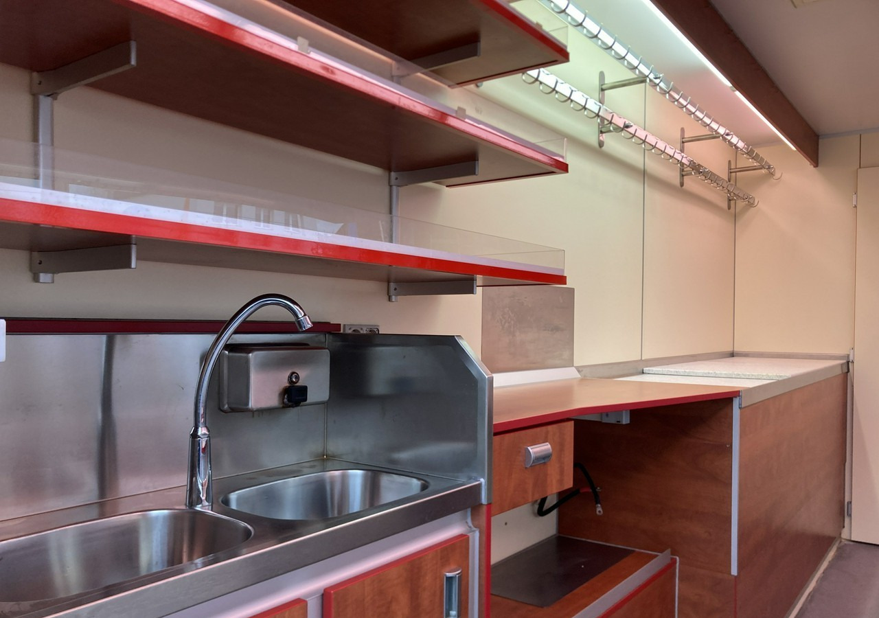 Fiat Ducato Autosklep wędlin Gastronomiczny Food Truck Foodtruck 136tkm Borco 20 - Xe tải bán hàng: hình 4 Fiat Ducato Autosklep wędlin Gastronomiczny Food Truck Foodtruck 136tkm Borco 20 - Xe tải bán hàng: hình 4