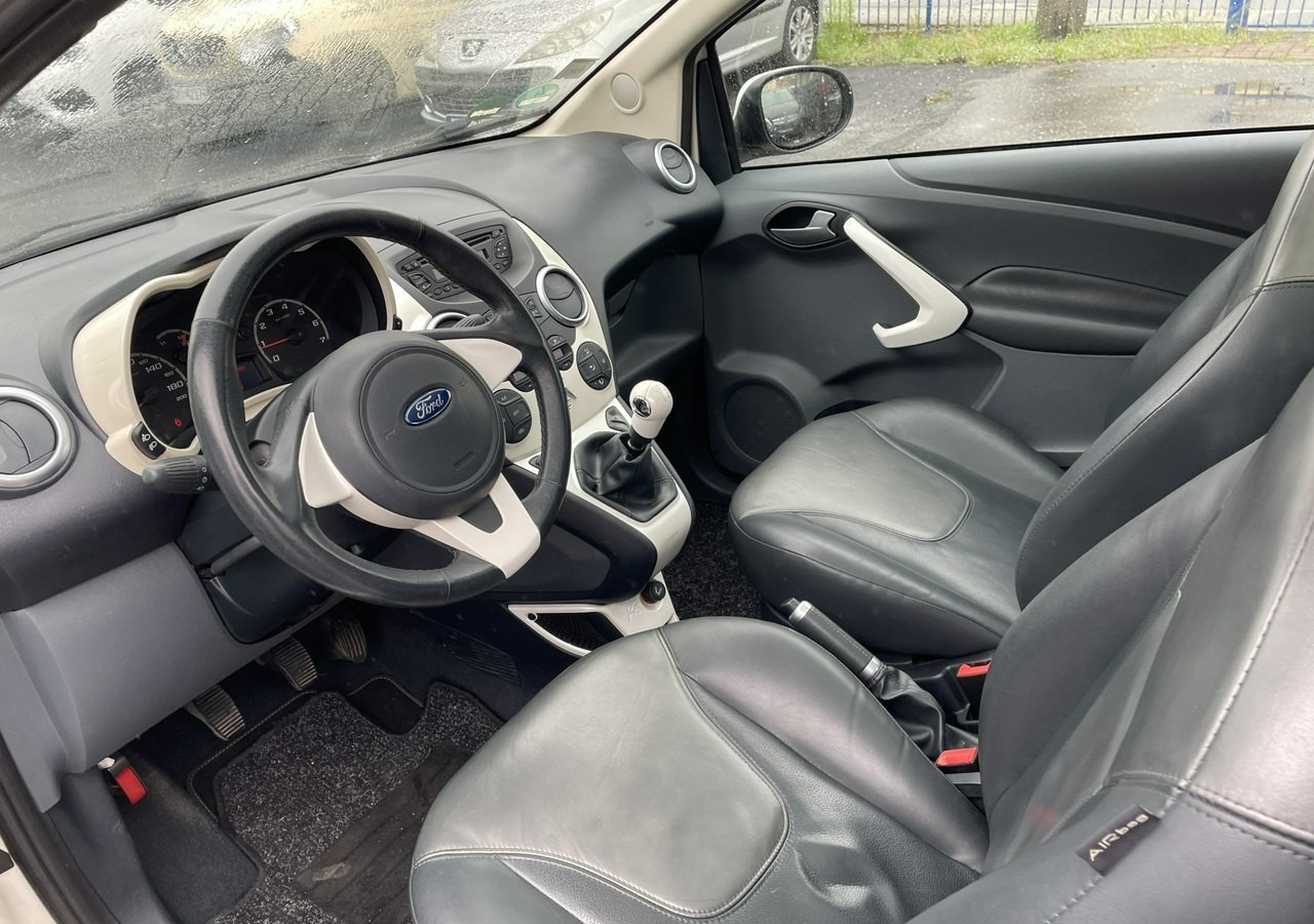 Ford KA II Ford KA 1.2 Champions Edition Klima Panorama 2012 - Hatchback: hình 3 Ford KA II Ford KA 1.2 Champions Edition Klima Panorama 2012 - Hatchback: hình 3