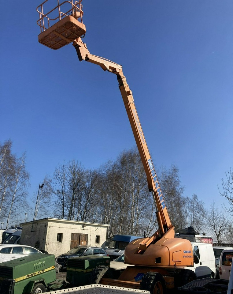 Inna Inny Podnośnik koszowy Haulotte H23 zwyżka 4x4 12082 mg 23 metrów - Xe nâng người hình viễn vọng kính: hình 1 Inna Inny Podnośnik koszowy Haulotte H23 zwyżka 4x4 12082 mg 23 metrów - Xe nâng người hình viễn vọng kính: hình 1