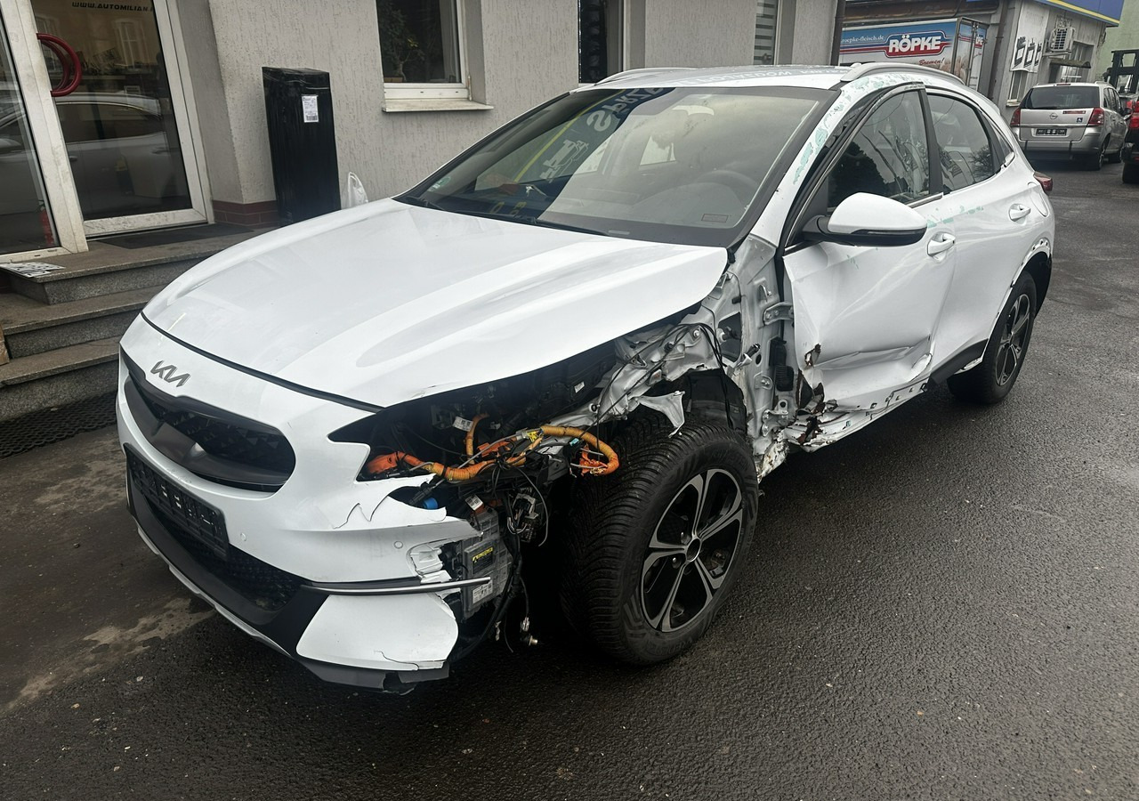 Kia Xceed 1.6 GDI Hybryda Plug-in 50 km na prądzie 2022 - Hatchback: hình 4 Kia Xceed 1.6 GDI Hybryda Plug-in 50 km na prądzie 2022 - Hatchback: hình 4