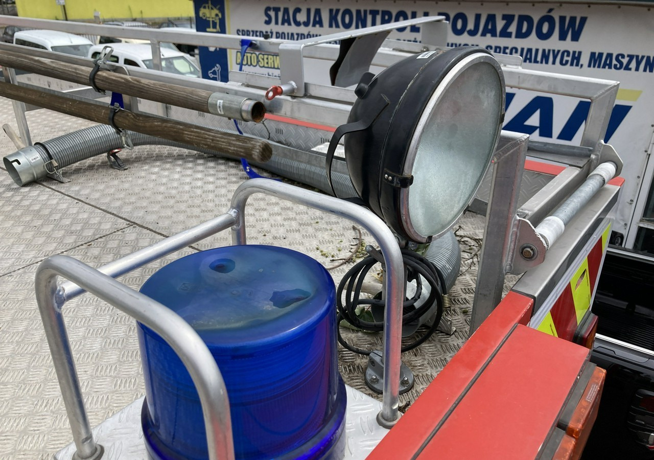 Xe tải cứu hỏa MAN MAN 15,250 Straż pożarna gaśnicza 9-oso 4X4 Wóz strażacki 2003 MAN 15,250 Straż pożarna gaśnicza 9-osobowa 4X4 Wóz strażacki 2003: hình 12