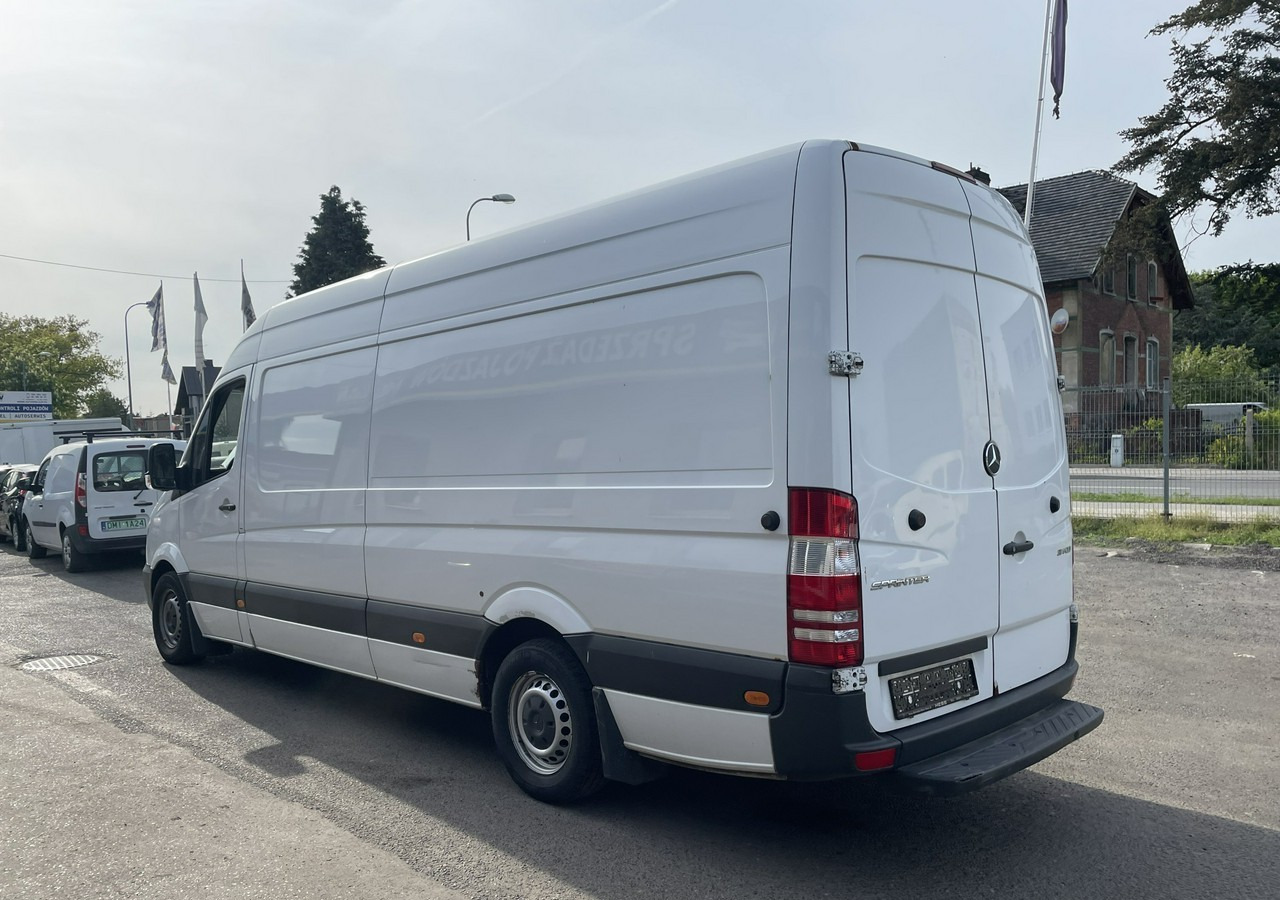 Mercedes-Benz Sprinter Sprinter 314 Maxi Model 2017 - Xe van chở hàng: hình 4 Mercedes-Benz Sprinter Sprinter 314 Maxi Model 2017 - Xe van chở hàng: hình 4