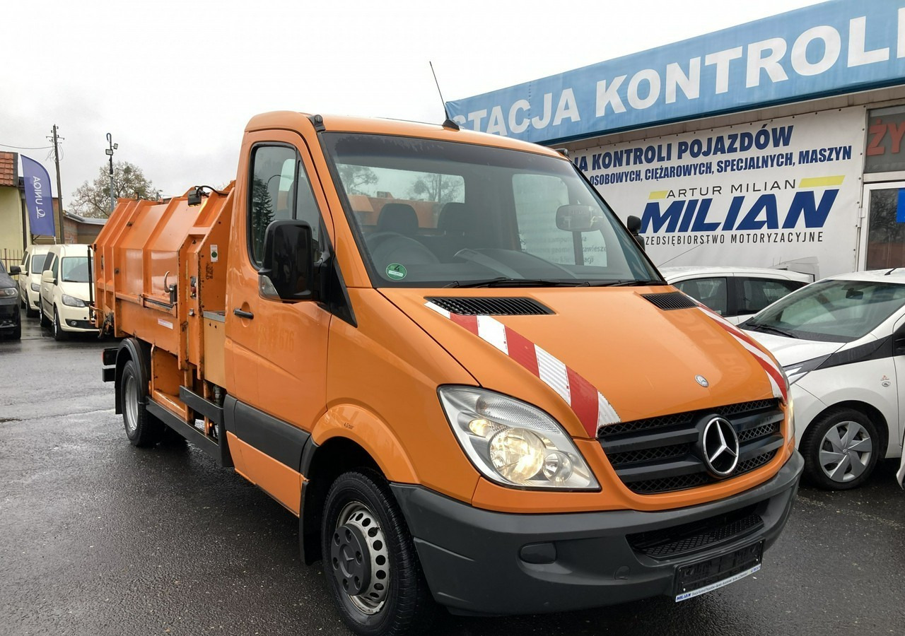 Mercedes-Benz Sprinter Sprinter 513 Śmieciarka Prasa 2010 - Xe tải chở rác: hình 1 Mercedes-Benz Sprinter Sprinter 513 Śmieciarka Prasa 2010 - Xe tải chở rác: hình 1