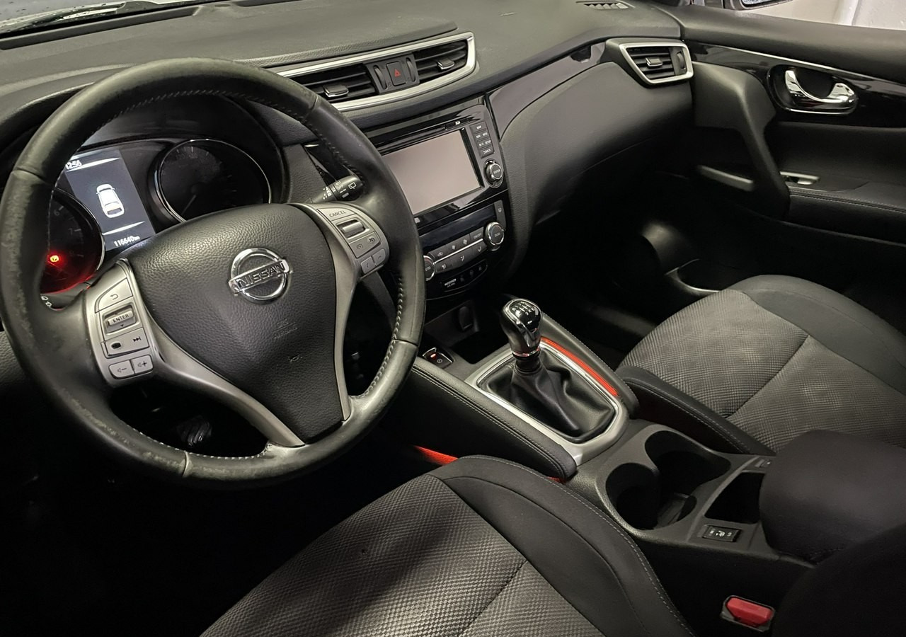 Nissan Qashqai II Nissan Qashqai 1.2 DIG-T Acenta Klimatronik Navi Kamera Model 2015 - SUV: hình 4 Nissan Qashqai II Nissan Qashqai 1.2 DIG-T Acenta Klimatronik Navi Kamera Model 2015 - SUV: hình 4