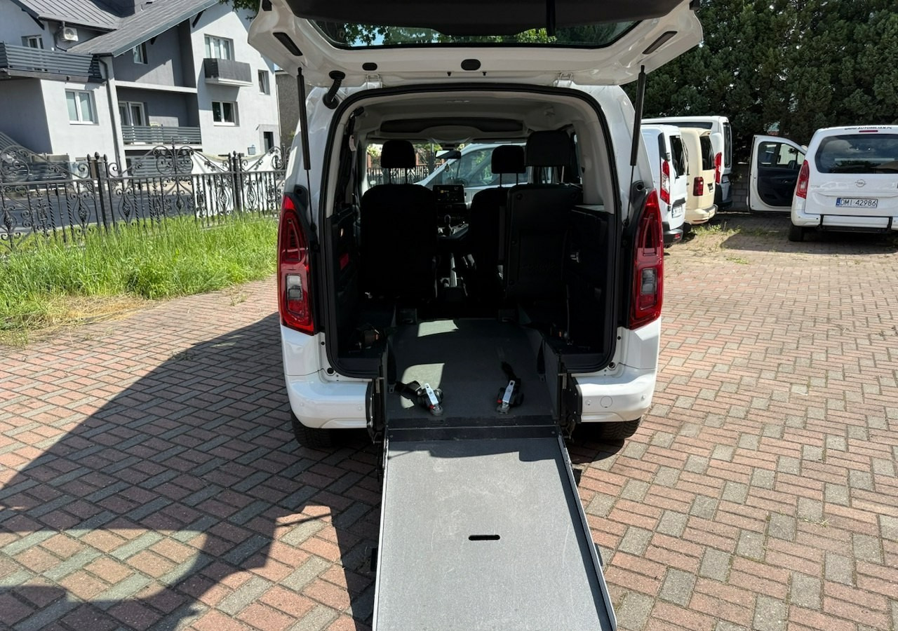 Opel Combo IV Combo Life Combo do przewozu Niepełnosprawnych inwalida rampa Model 2021 - Xe hơi: hình 2 Opel Combo IV Combo Life Combo do przewozu Niepełnosprawnych inwalida rampa Model 2021 - Xe hơi: hình 2