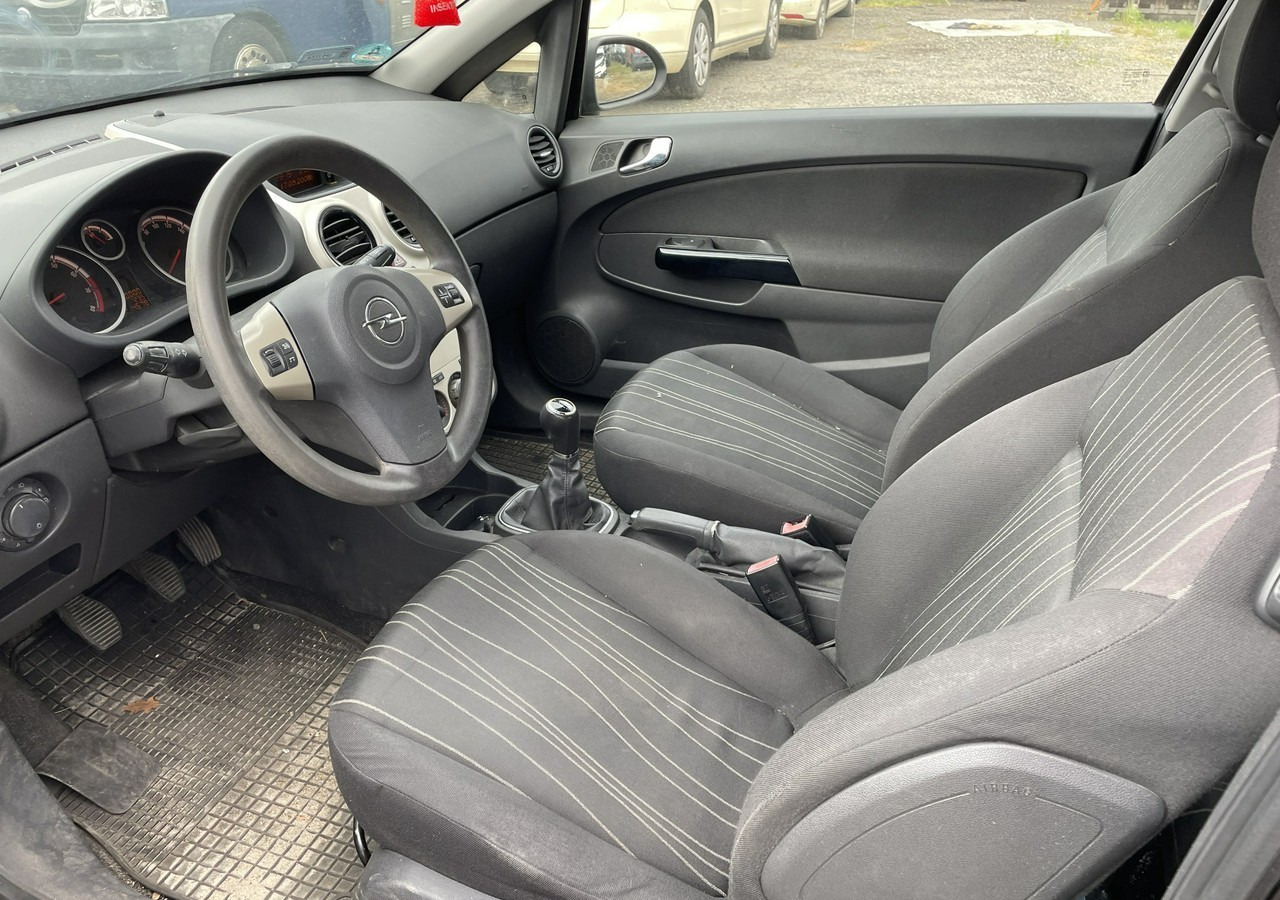 Opel Corsa D Opel Corsa 1,2-16V 80KM Klima 2008 - Hatchback: hình 3 Opel Corsa D Opel Corsa 1,2-16V 80KM Klima 2008 - Hatchback: hình 3