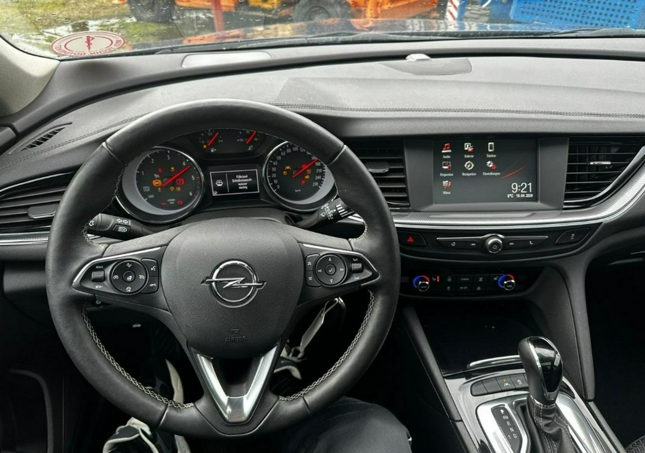 Opel Insignia II Country Tourer 1.5 CDTI 122KM Automat FullLed Panorama Klimatronik 2021 - Xe hơi: hình 4 Opel Insignia II Country Tourer 1.5 CDTI 122KM Automat FullLed Panorama Klimatronik 2021 - Xe hơi: hình 4