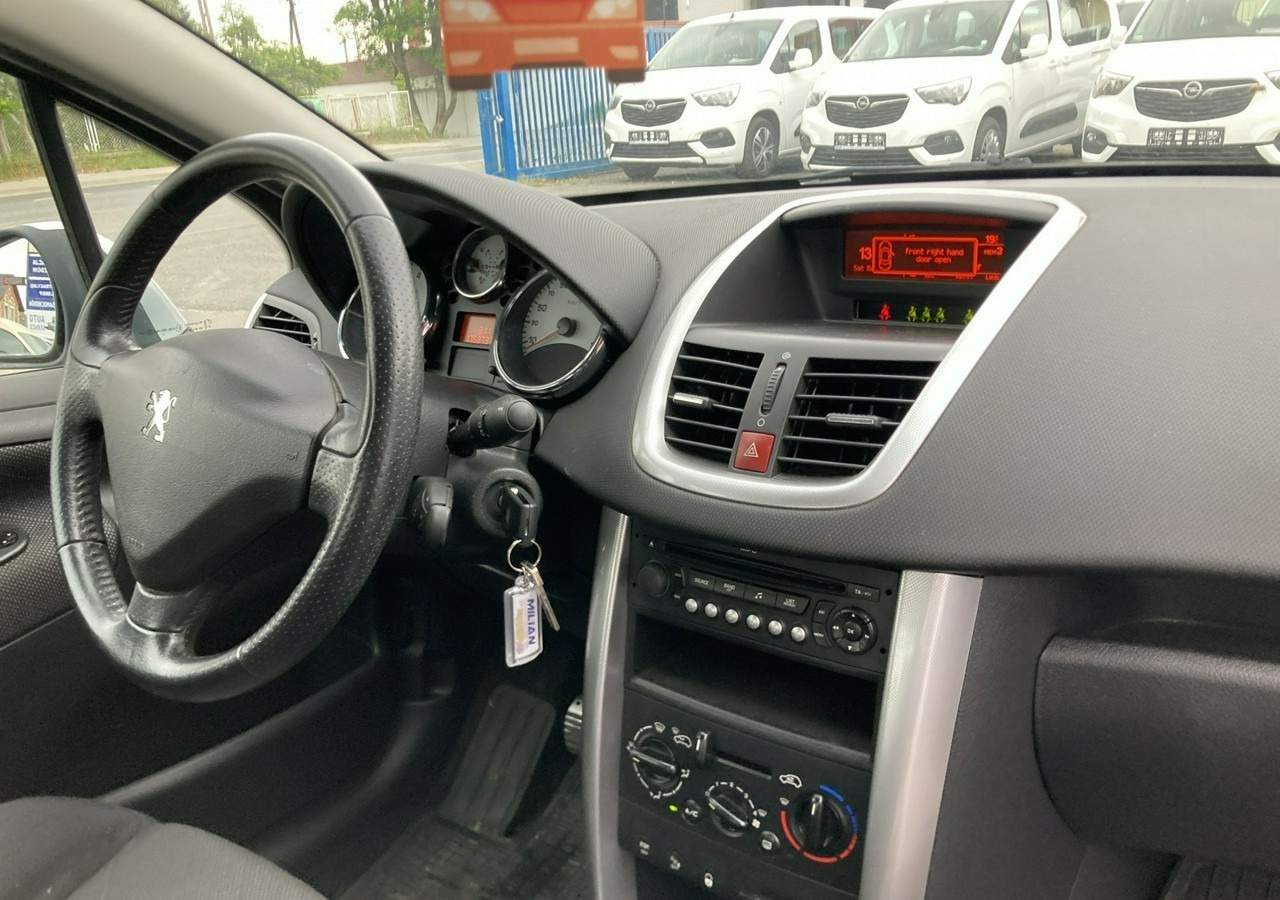 Peugeot 207 Peugeot 207 1.6HDI-16V Klima 2007 - Hatchback: hình 5 Peugeot 207 Peugeot 207 1.6HDI-16V Klima 2007 - Hatchback: hình 5