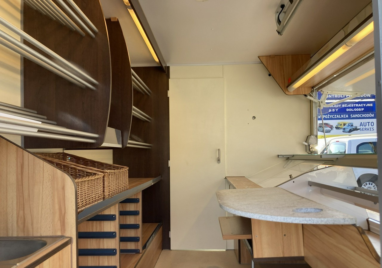 Renault Master Autosklep pieczyw Gastronomiczny Food Truck Foodtruck sklep Borco 20 - Xe tải bán hàng: hình 4 Renault Master Autosklep pieczyw Gastronomiczny Food Truck Foodtruck sklep Borco 20 - Xe tải bán hàng: hình 4