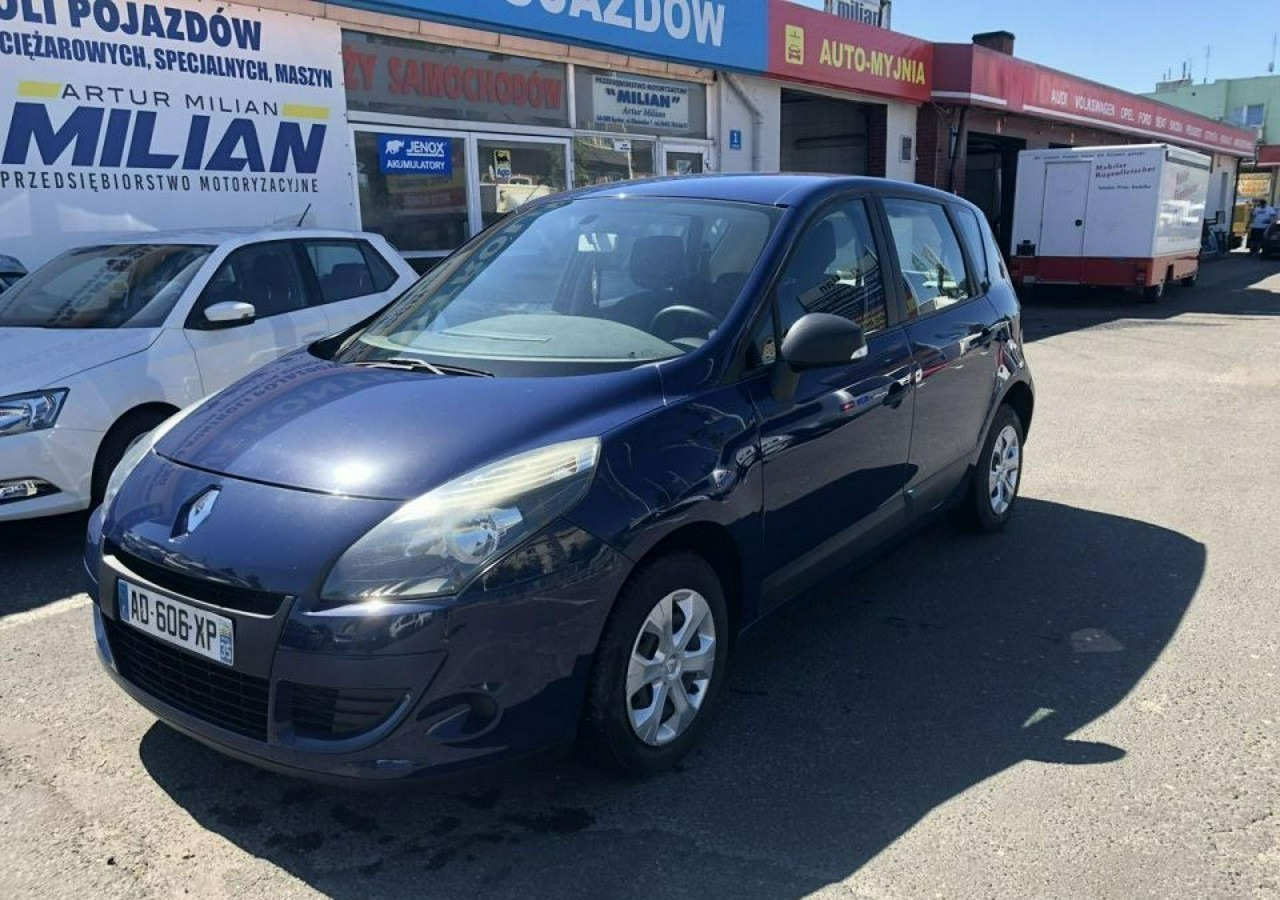 Renault Scenic II 1,5dci Expression KLIMA 98800km 2009 - Xe hơi: hình 2 Renault Scenic II 1,5dci Expression KLIMA 98800km 2009 - Xe hơi: hình 2