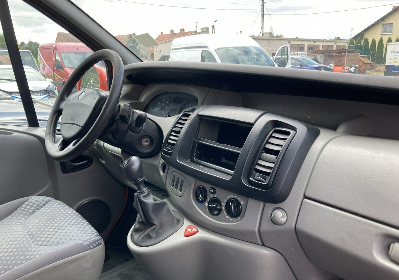 Renault Trafic Trafic 2.0 CDI Brygadówka dokka doka - Xe tải van: hình 5 Renault Trafic Trafic 2.0 CDI Brygadówka dokka doka - Xe tải van: hình 5
