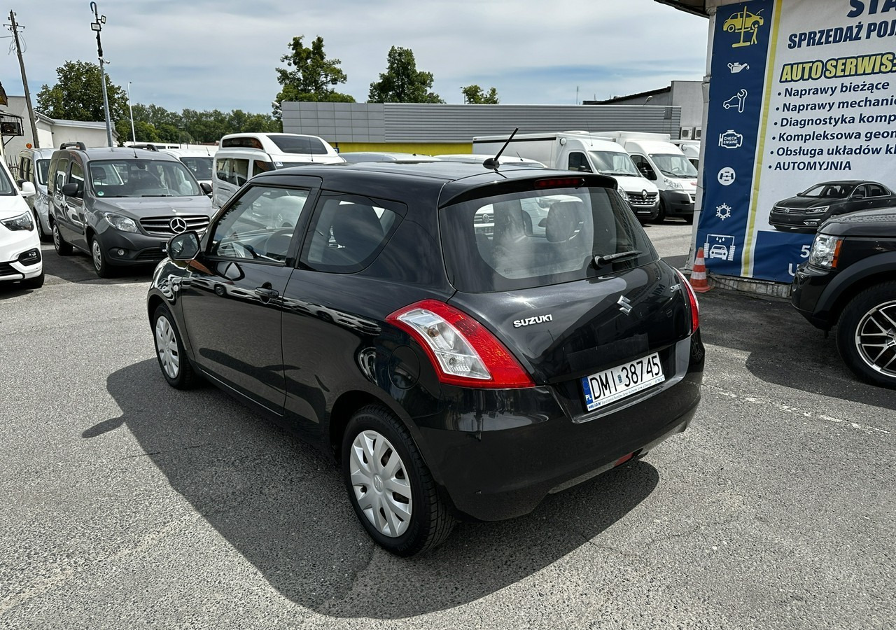 Hatchback Suzuki Swift V Suzuki Swift 1.2-94KM Klima Model 2012: hình 16