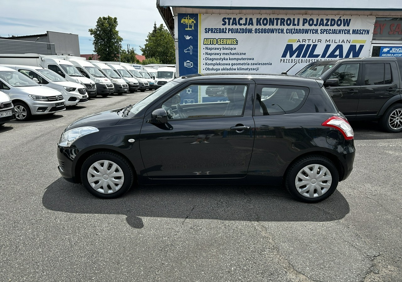 Hatchback Suzuki Swift V Suzuki Swift 1.2-94KM Klima Model 2012: hình 12