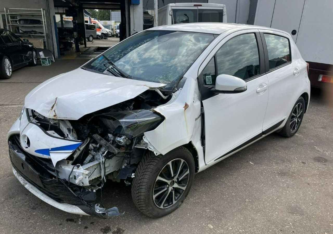 Toyota Yaris III Toyota Yaris Hybrid 1.5 VVT-i Y20 Model 2019 Salon PL - Hatchback: hình 5 Toyota Yaris III Toyota Yaris Hybrid 1.5 VVT-i Y20 Model 2019 Salon PL - Hatchback: hình 5