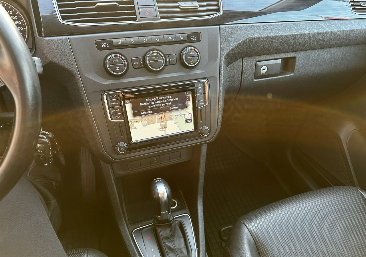 Xe hơi Volkswagen Caddy III Caddy 2.0 TDI do przewozu Niepełnosprawnych Inwalida Rampa 2020 Pefr: hình 12