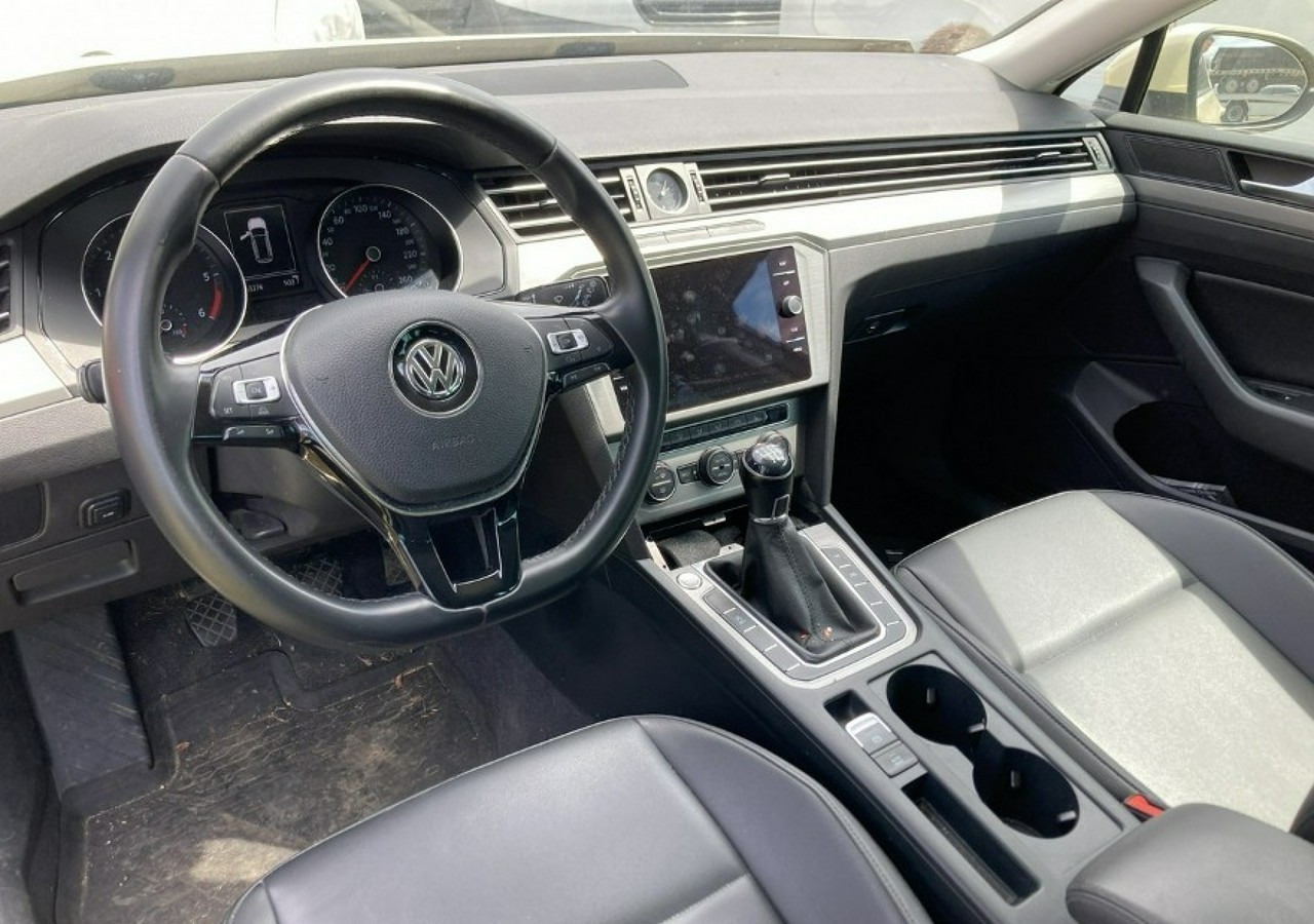 Volkswagen Passat B8 Passat B8 2.0-150KM 2018 - Xe hơi: hình 5 Volkswagen Passat B8 Passat B8 2.0-150KM 2018 - Xe hơi: hình 5