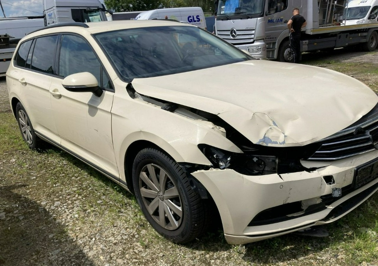 Volkswagen Passat B8 Passat B8 2.0-150KM 2018 - Xe hơi: hình 2 Volkswagen Passat B8 Passat B8 2.0-150KM 2018 - Xe hơi: hình 2