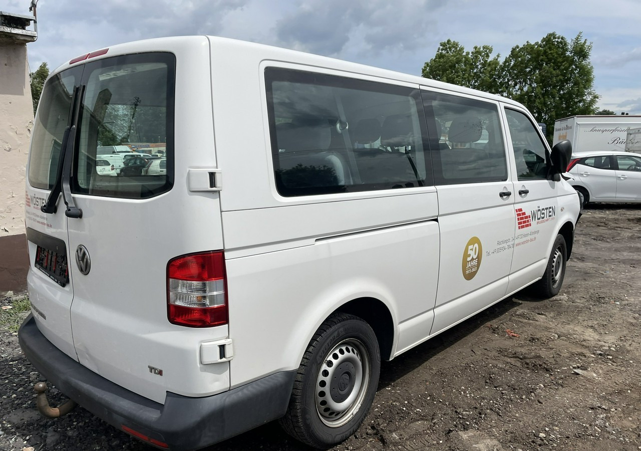 Volkswagen Transporter T5 Volkswagen Transporter Long 2.0-140KM 9-osobowy Model 2015 - Xe hơi: hình 2 Volkswagen Transporter T5 Volkswagen Transporter Long 2.0-140KM 9-osobowy Model 2015 - Xe hơi: hình 2