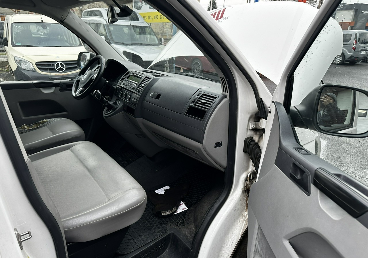 Cho thuê  Volkswagen Transporter Transporter T5 LIFT 2.0-180 KM, DSG7 Chłodnia Konvekta Model 2012 Volkswagen Transporter Transporter T5 LIFT 2.0-180 KM, DSG7 Chłodnia Konvekta Model 2012: hình 16