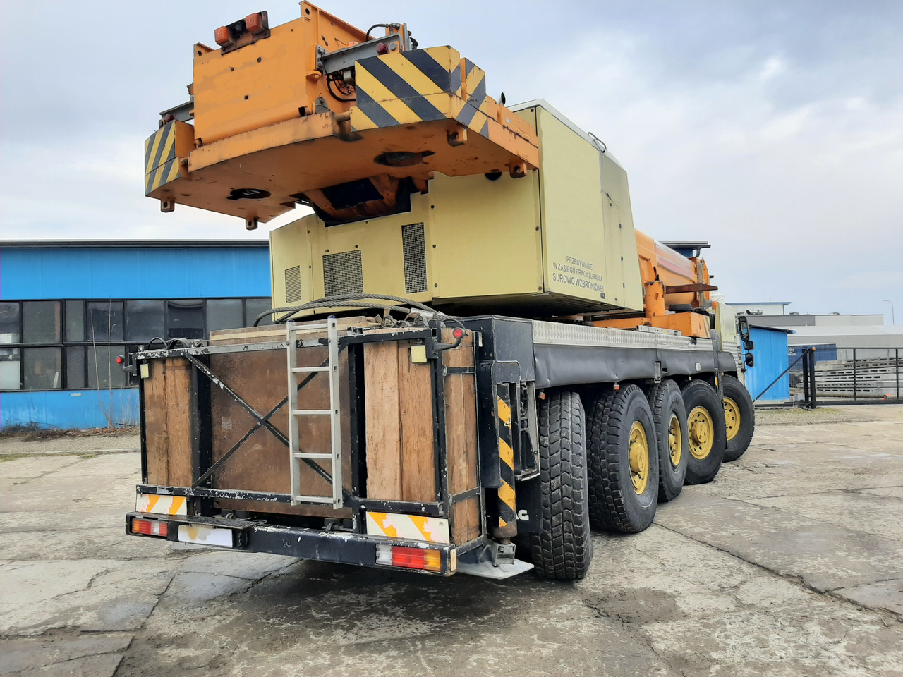 TEREX DEMAG AC100 - Cẩu địa hình: hình 4 TEREX DEMAG AC100 - Cẩu địa hình: hình 4