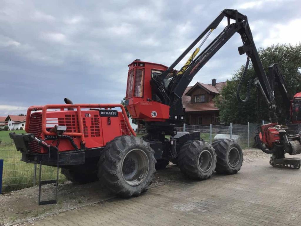 Komatsu 931.1 - Máy thu hoạch rừng: hình 4 Komatsu 931.1 - Máy thu hoạch rừng: hình 4