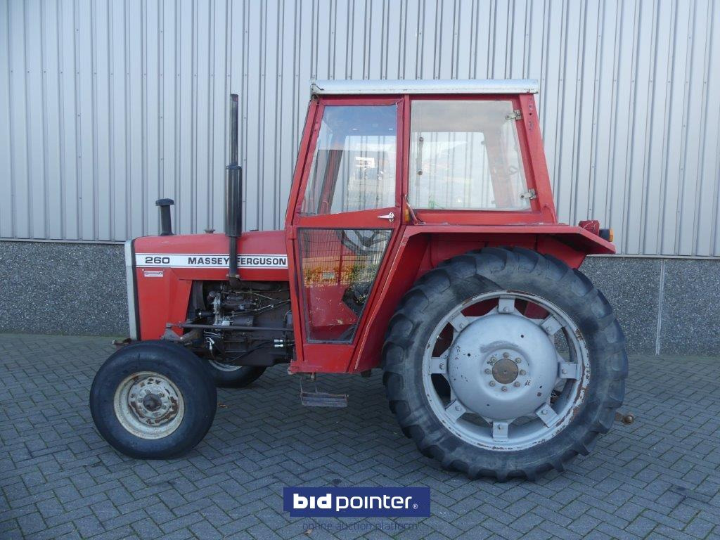 Massey Ferguson 260 with 4226 Hours and powersteering - Máy cày: hình 3 Massey Ferguson 260 with 4226 Hours and powersteering - Máy cày: hình 3