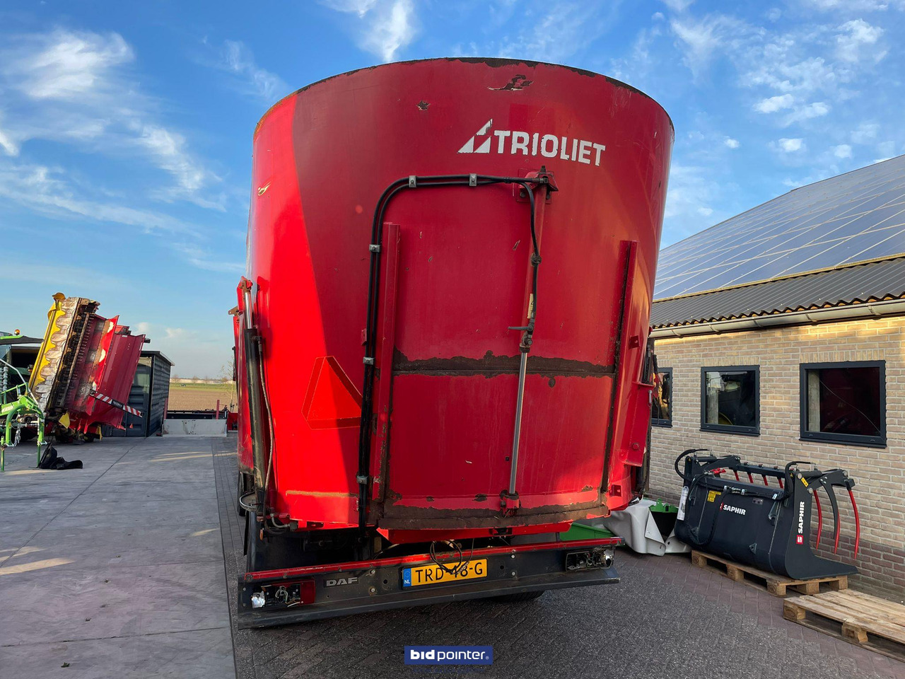 Triotrac - Xe trộn thức ăn gia súc: hình 4 Triotrac - Xe trộn thức ăn gia súc: hình 4