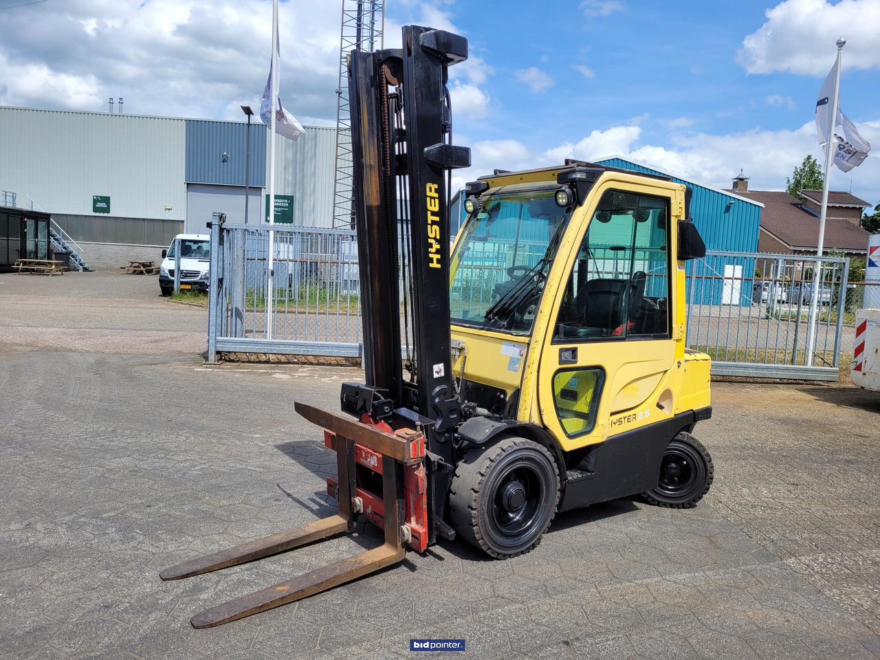 HYSTER 2.5T DIESEL HEFTRUCK met rotator. - Xe nâng diesel: hình 1 HYSTER 2.5T DIESEL HEFTRUCK met rotator. - Xe nâng diesel: hình 1