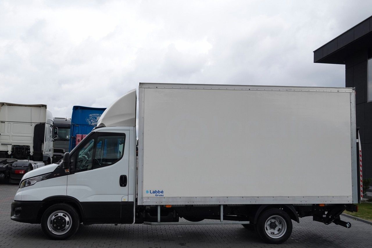 Iveco DAILY 3.0 / KONTENER-FURGON / WINDA 750 KG / DMC - Xe van đông lạnh: hình 5 Iveco DAILY 3.0 / KONTENER-FURGON / WINDA 750 KG / DMC - Xe van đông lạnh: hình 5